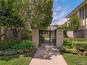 767 S Orange Grove Boulevard 3, Pasadena CA 91105