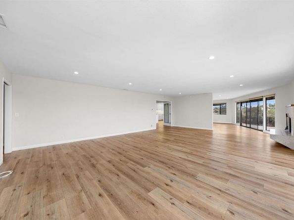 275 HiHill Way, El Cajon CA 92020