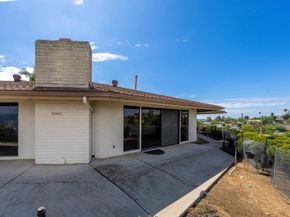 275 HiHill Way, El Cajon CA 92020