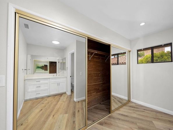 275 HiHill Way, El Cajon CA 92020
