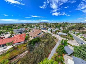 275 HiHill Way, El Cajon CA 92020