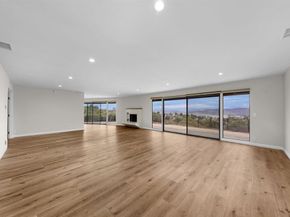 275 HiHill Way, El Cajon CA 92020