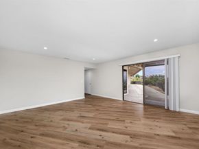 275 HiHill Way, El Cajon CA 92020