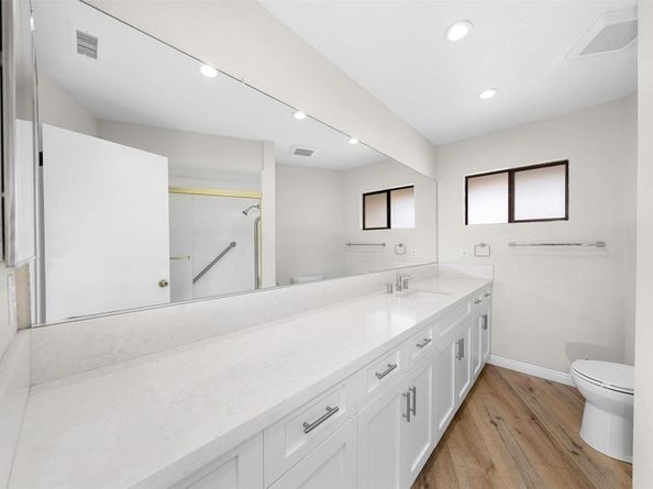 275 HiHill Way, El Cajon CA 92020