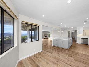 275 HiHill Way, El Cajon CA 92020