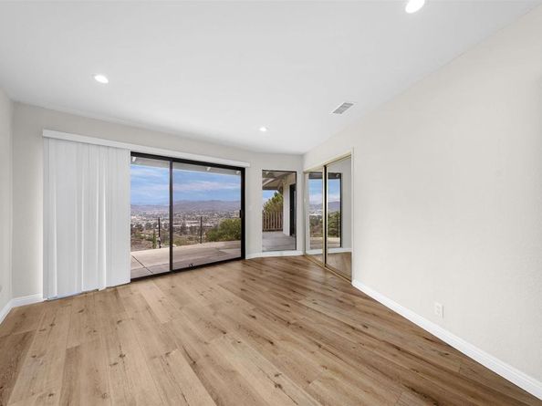 275 HiHill Way, El Cajon CA 92020