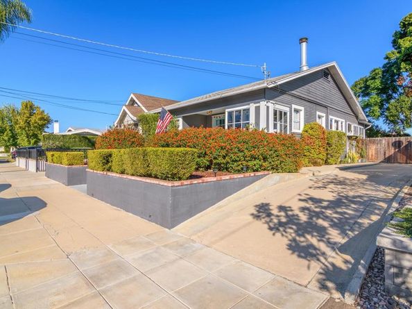 3915 Falcon St, San Diego CA 92103