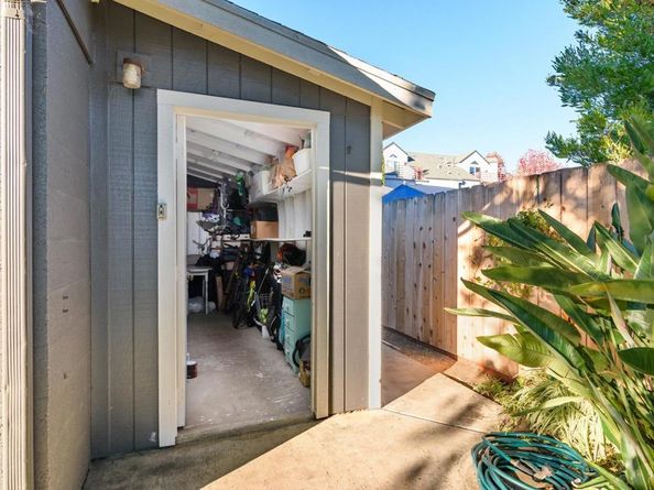 3915 Falcon St, San Diego CA 92103