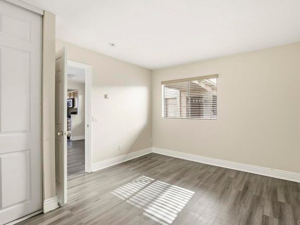 8215 Jade Coast Road 82, San Diego CA 92126