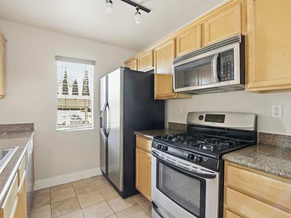 8215 Jade Coast Road 82, San Diego CA 92126