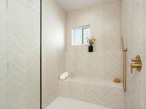 10330 Columbus Ave, San Fernando CA 91345