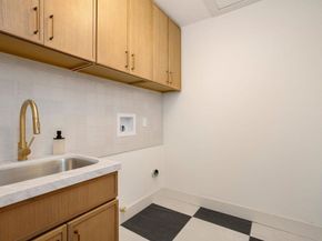 10330 Columbus Ave, San Fernando CA 91345