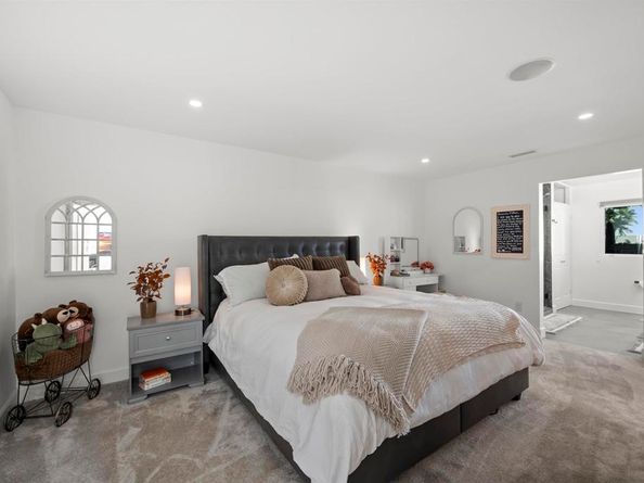 3120 Poe Street, San Diego CA 92106