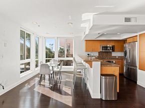 924 Hornblend Street 210, San Diego CA 92109