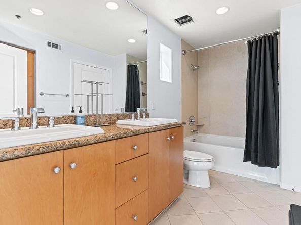 924 Hornblend Street 210, San Diego CA 92109