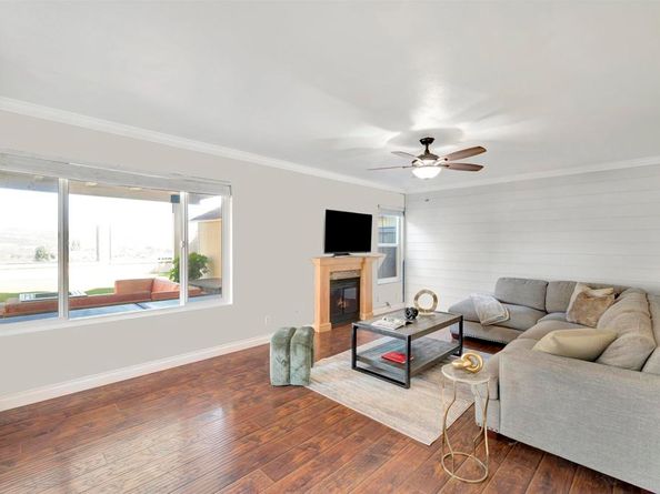 9525 High Park Lane, Rancho Penasquitos CA 92129