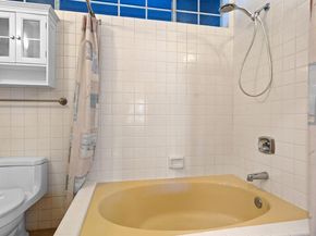 1806 McKee St A9, San Diego CA 92110