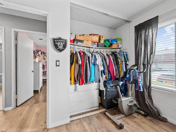 321 Sun Court, El Cajon CA 92021