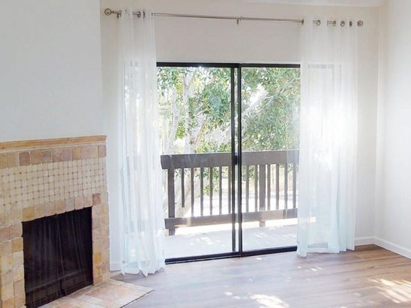 8340 Via Sonoma F, La Jolla CA 92037