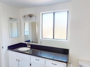 8340 Via Sonoma F, La Jolla CA 92037