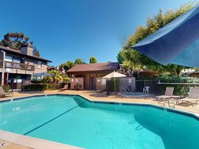 8340 Via Sonoma F, La Jolla CA 92037