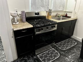 4727 Oakwood Avenue, Los Angeles CA 90004