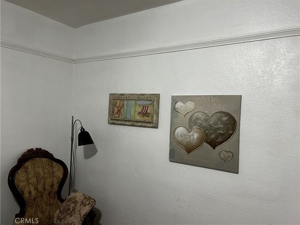 4727 Oakwood Avenue, Los Angeles CA 90004