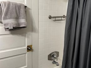 4727 Oakwood Avenue, Los Angeles CA 90004