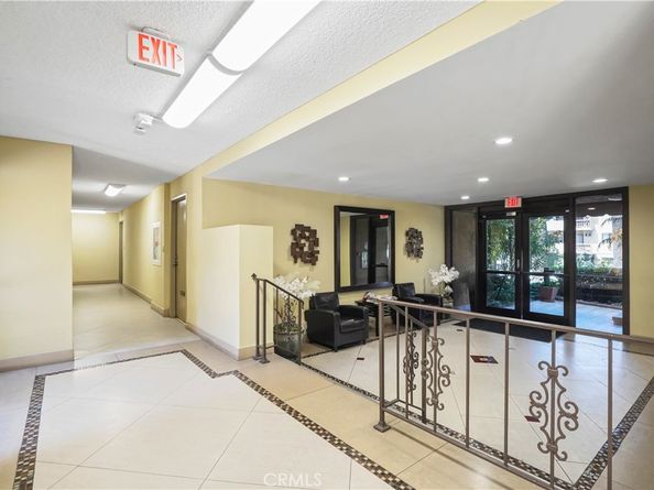 1730 Camino Palmero Street 316, Los Angeles CA 90046