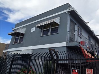 9508 S. Western Ave.