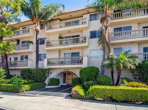 5400 Lindley Avenue 101, Encino CA 91316