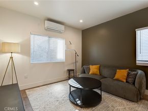 1364 S Ridgeley, Los Angeles CA 90019