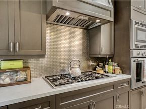 1300 Daily Cir., Glendale CA 91208