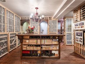 5340 Calvin Avenue, Tarzana CA 91356