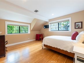 5340 Calvin Avenue, Tarzana CA 91356