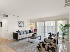 8601 International 162, Canoga Park CA 91304