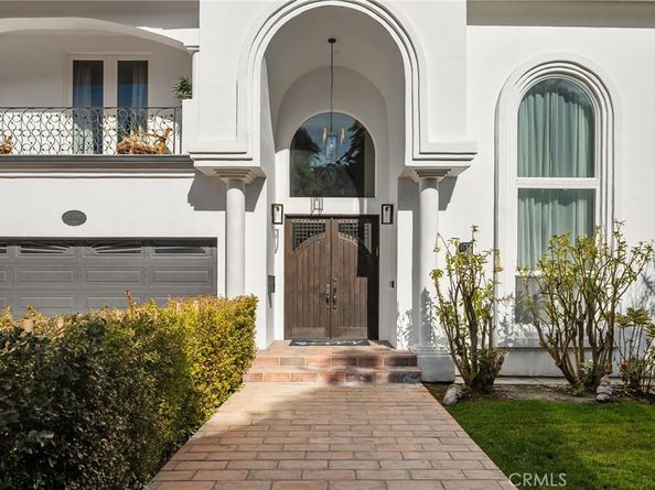 13045 Greenleaf Street, Studio City CA 91604