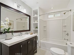 580 Lillian Way, Los Angeles CA 90004