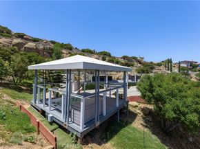 22870 Trigger Street, Chatsworth CA 91311