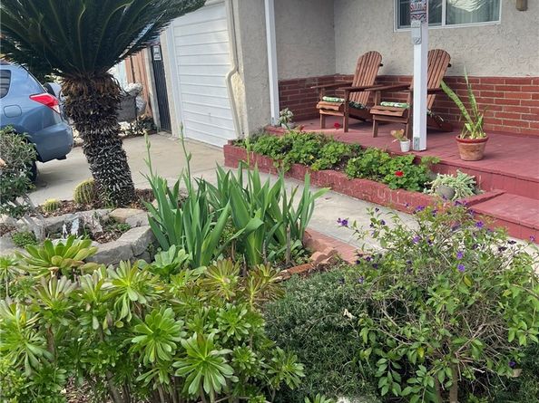 1335 N Niagara Street, Burbank CA 91505