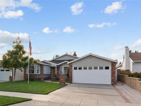 1903 N Screenland, Burbank CA 91505