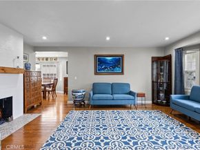 1903 N Screenland, Burbank CA 91505