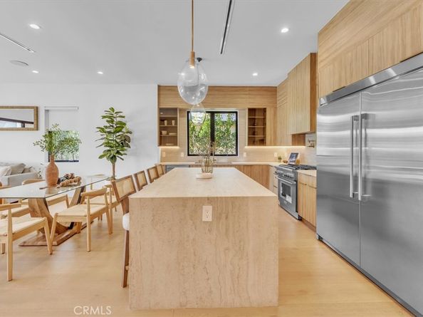 11956 Collins Street, Valley Village CA 91607