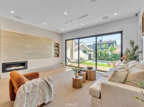 11956 Collins Street, Valley Village CA 91607