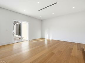 18912 Halsted, Northridge CA 91324