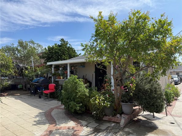 12872 Van Nuys Boulevard, Pacoima CA 91331