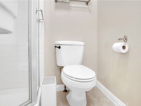 1343 N Whitnall Hwy, Burbank CA 91505