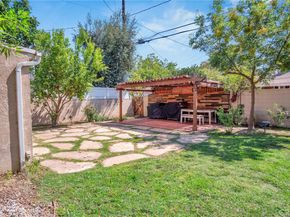 1343 N Whitnall Hwy, Burbank CA 91505