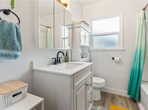 17145 Strathern Street, Lake Balboa CA 91406