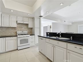 1338 Amherst 102, Los Angeles CA 90025